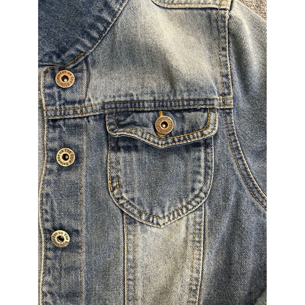The Style Between Us Womens Medium Blue Denim Trucker Jacket Size M - Picture 9 of 9
